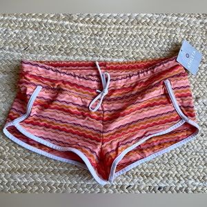 Athleta Kata Athletic Shorts Size Medium NWT